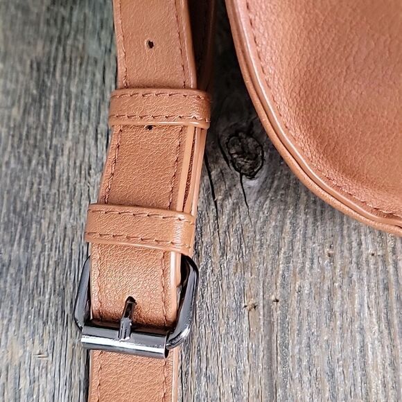 CoLab faux leather crossbody bag - Picture 3 of 13